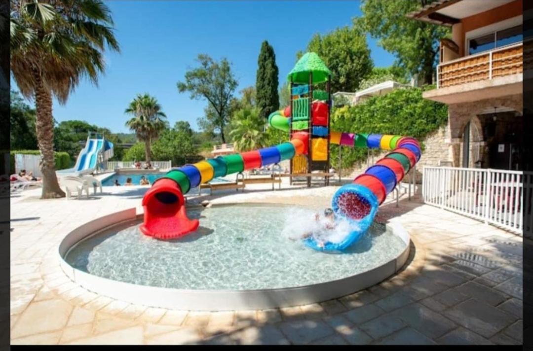 Mobil Home L'Eau Vive Les Arcs-sur-Argens ภายนอก รูปภาพ