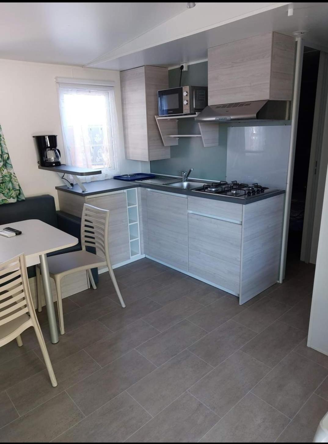 Mobil Home L'Eau Vive Les Arcs-sur-Argens ภายนอก รูปภาพ